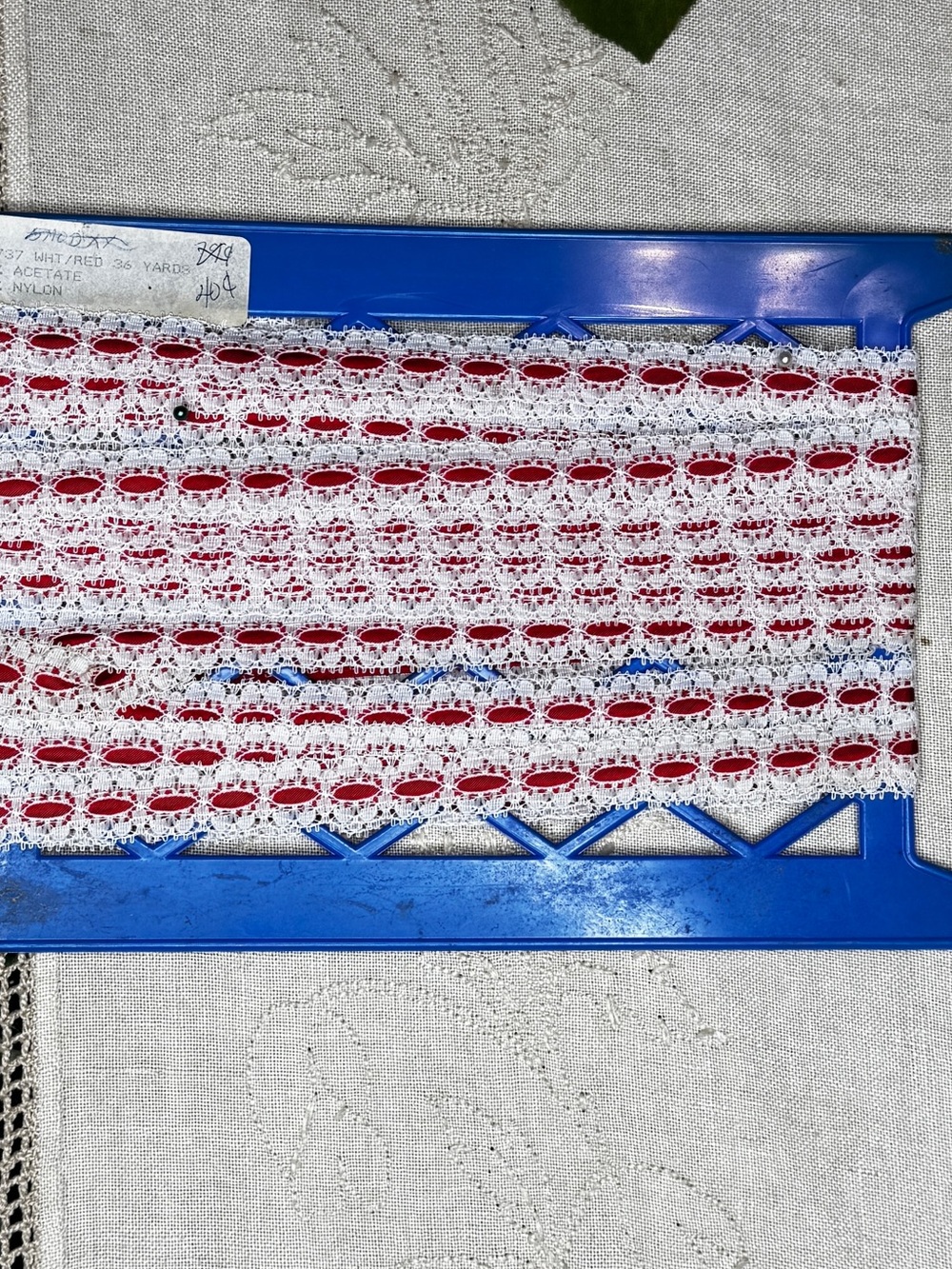 Vtg Red White Threaded Lace Ribbon Trim New Old Stock 7 yds Cottage Grandma Core - Picture 3 of 3